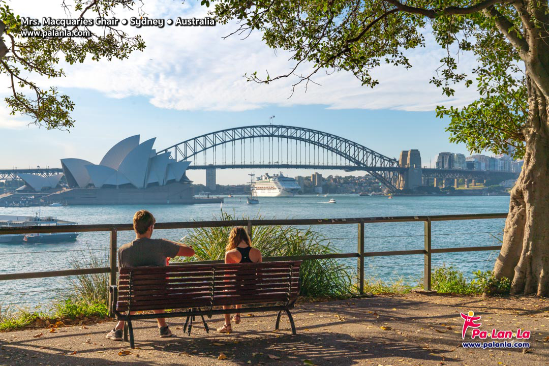 Mrs Macquarie’s Chair